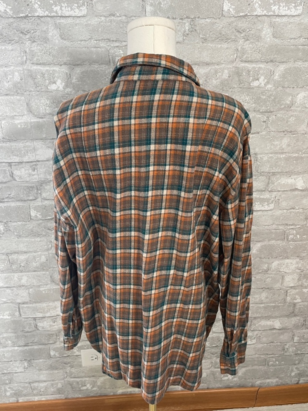 Dizzy lizzy Plaid Button-Down Flannel Shirt in Rust Orange & Teal - Picture 4 of 4